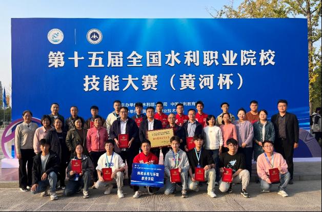 【师德建设成果巡礼】教师师德考核记录专题推文：以数据丈量初心，用影像镌刻师魂​​